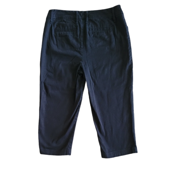 Black St. John's Bay Capri Pants Womens Size 6 - Picture 3 of 4